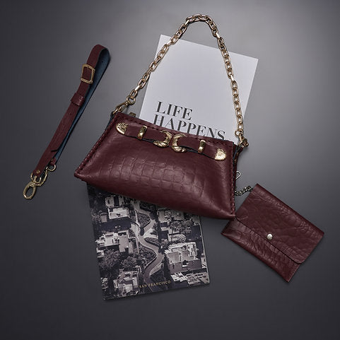 "Love is a battlefield" shoulder bag cherry